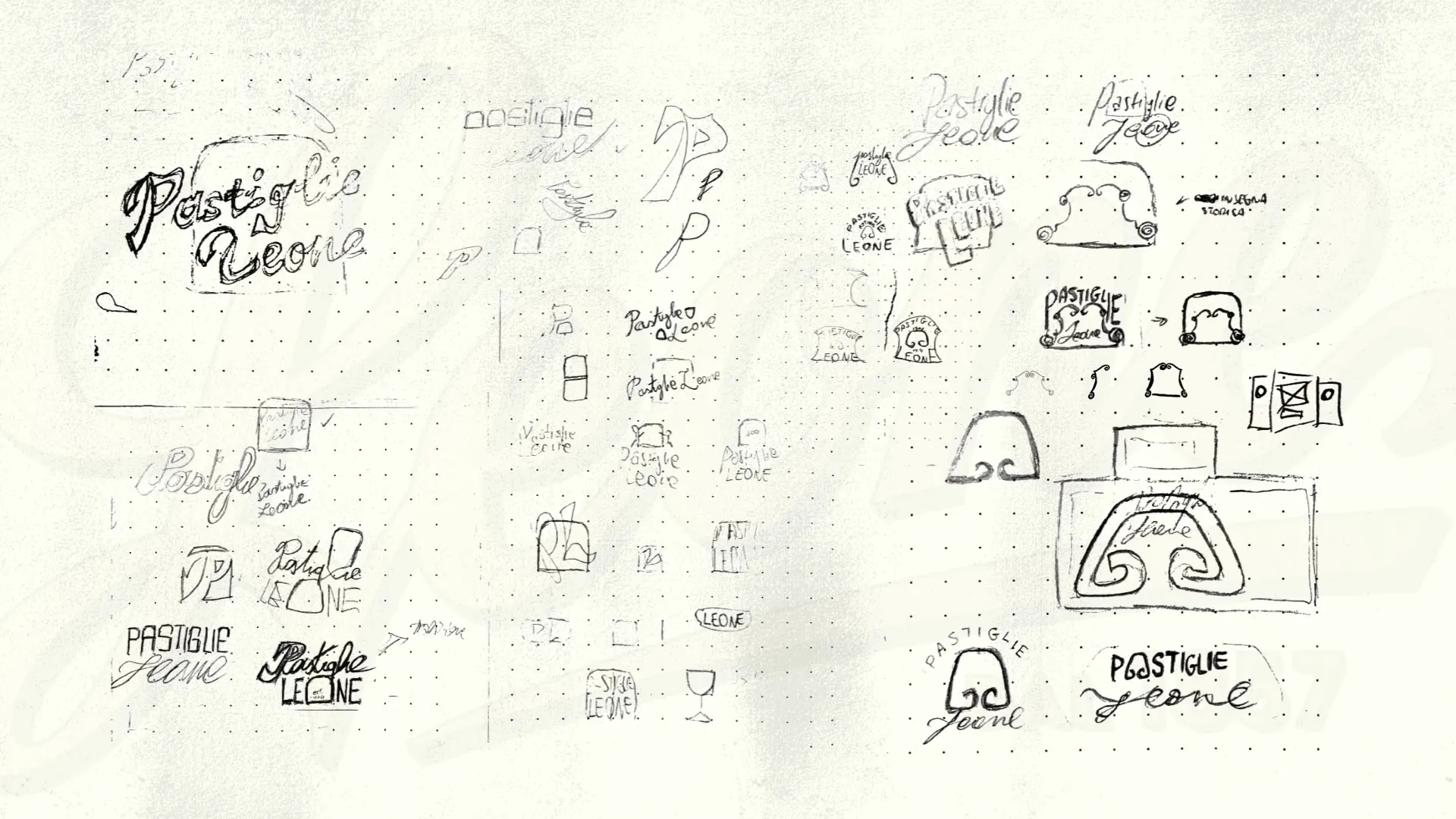 Pastiglie Leone Sketch Logo